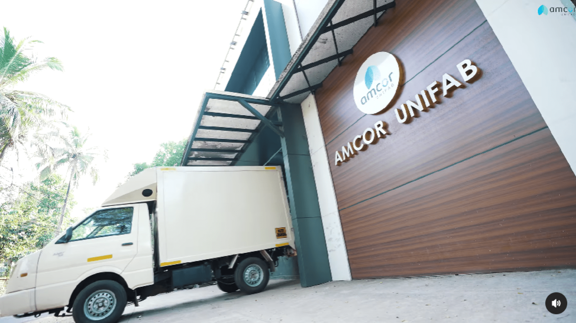 Overview of Amcor Unifab's modern and efficient manufacturing facility.